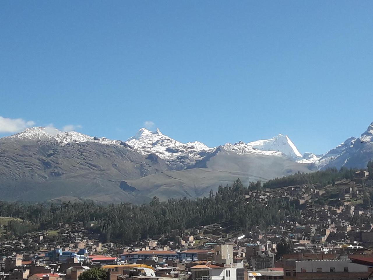 Hostal Florencia Huaraz  Bagian luar foto